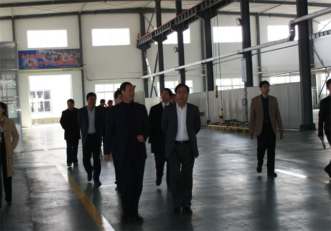 市政府一行到我公司進(jìn)行科技創(chuàng)新調(diào)研